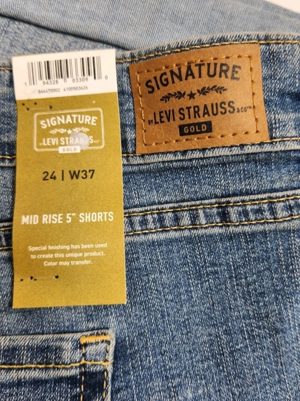 Levi Strauss Signature Womens Plus Size 24W 37 Mid Rise Denim Cuffed Shorts 03